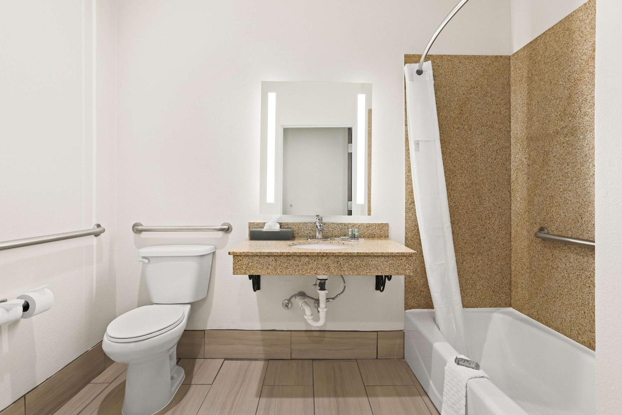 Best Western Iowa - Lake Charles East Esterno foto
